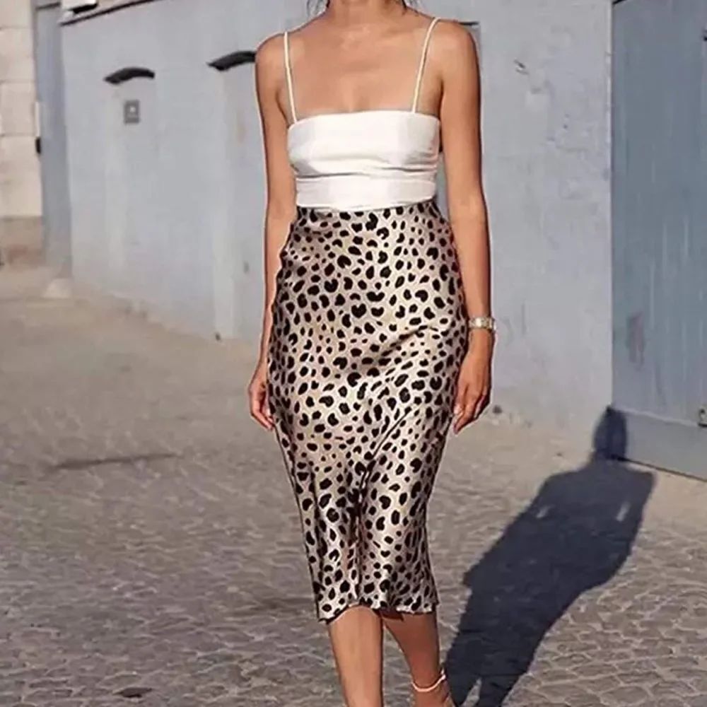 Leopard print skirt